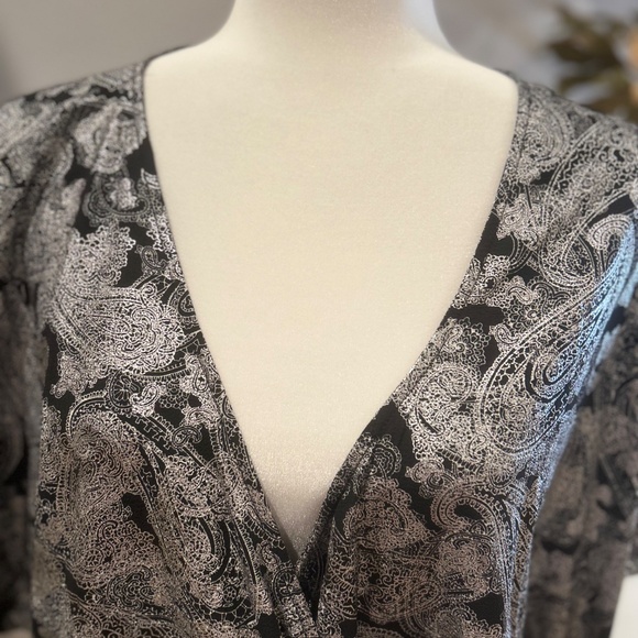Michael Kors Womens Foil Paisley Wrap Blouse - Picture 5 of 16